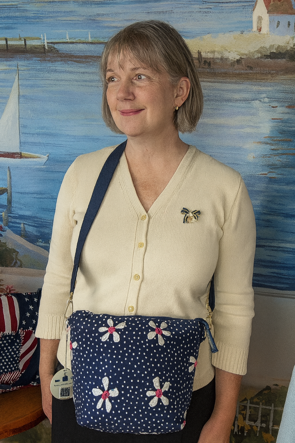 Embroidered Floral Denim Bag Crossbody handbag handmade 0056