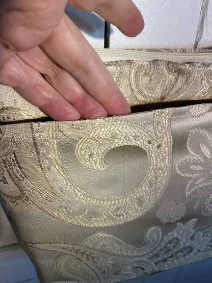 Sakroots Crossbody Shoulder Bag Paisley Floral Pattern Gold Purse 0047